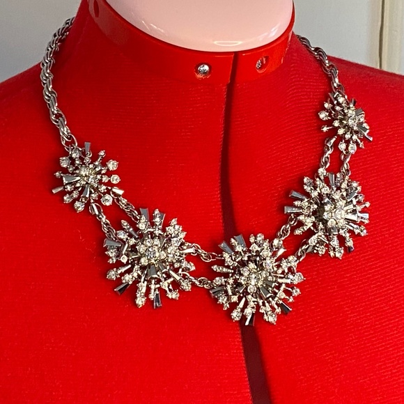 Banana Republic Silver Starburst Statement Necklace - Picture 1 of 7